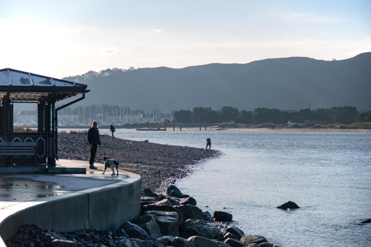 32 Deganwy Beach 외부 사진